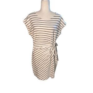 LOFT white and gray striped knit cotton faux wrap dress with cap sleeves - M